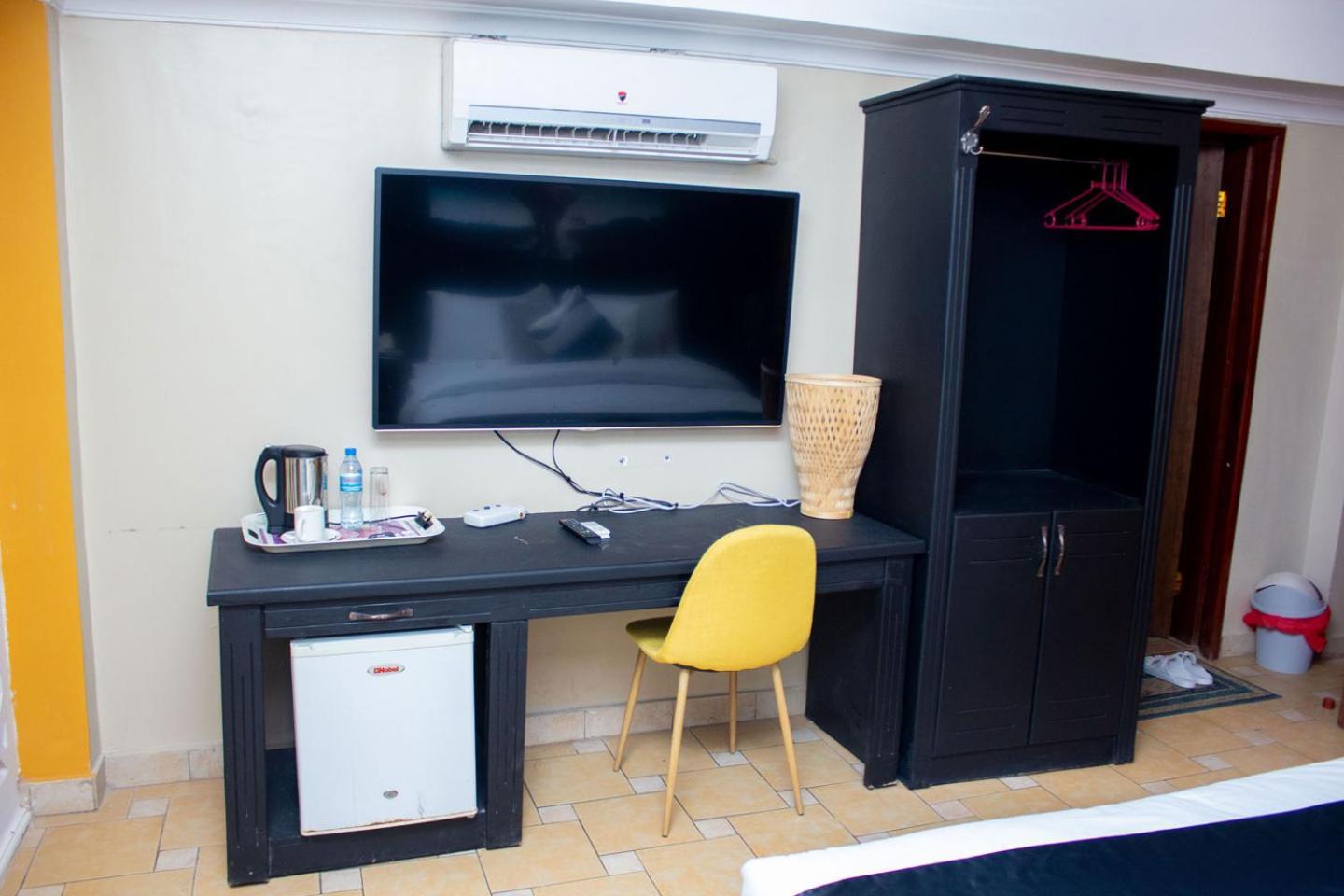 Hotel Kingdom Mwanza Eksteriør billede